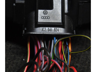 Блок предохранителей 3C2941824 Volkswagen PASSAT B6