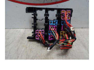 Pojistková skříňka Volkswagen Tiguan 2009