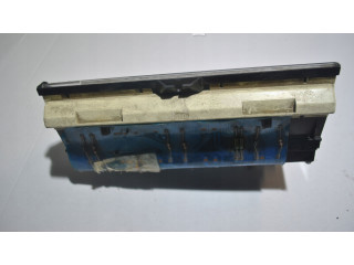 Přístrojová deska Volkswagen PASSAT B2 1984 321919033GS