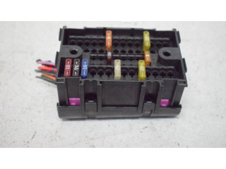 Блок предохранителей Volkswagen Transporter - Caravelle T5