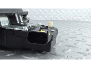 Zámek zadních dveří 812303Z000   Hyundai i40 2014