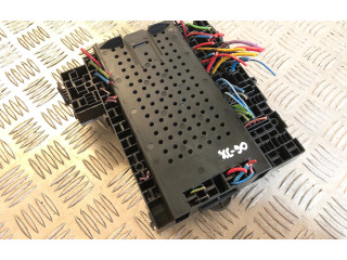 Блок предохранителей 30657428, 03W063 Volvo XC90