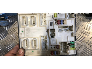 Pojistková skříňka 284B64259R Renault Zoe 2015