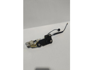 Замок багажника 3B9827297A, COMPISTOLAELETRICA    Volkswagen PASSAT B5.5 2001 - 2005 года