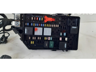 Блок предохранителей 31473880 Volvo XC40