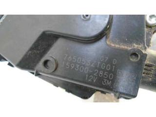 Двигатель стеклоочистителей