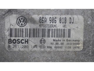 Блок управления двигателя 06A906018DJ   Skoda Octavia Mk1 (1U)