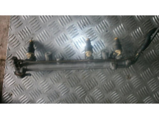 Топливная рампа 9250930018, 3531023010   Hyundai Lantra I 1.6 