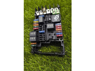 Блок предохранителей 5Q0937125A, 64001648   Volkswagen Golf VII    