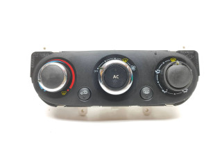 Řídící jednotka 5R5841100   Renault Captur 2015