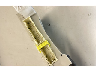 Pojistková skříňka 8273033G91 Lexus ES 300h 2014