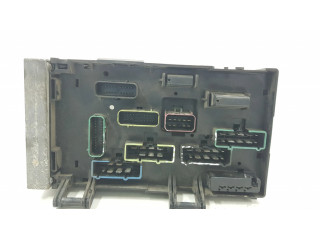 Pojistková skříňka 04869000AI, P04869200AK Chrysler Voyager 2001