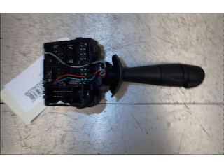 Ручка стеклоочистителей 8201168013   Renault Clio IV