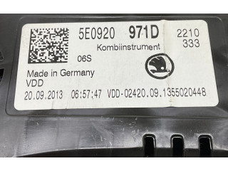 Панель приборов 5E0920971D Skoda Octavia Mk3 (5E)