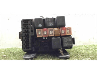 Блок предохранителей HR801576   Hyundai Sonata    