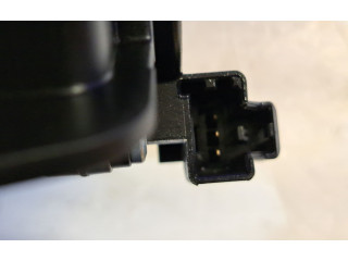 Моторчик заднего дворника 0390201256, 31349380    Volvo XC90