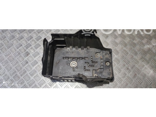 Блок предохранителей  30683987   Volvo S80    