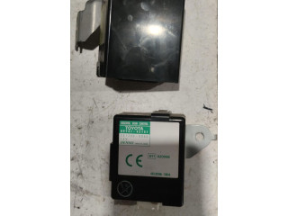 Řídící jednotka 89661-42670, 89661-42670 Toyota RAV 4 (XA10) 2001