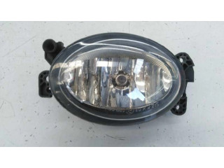 Передняя противотуманная фара