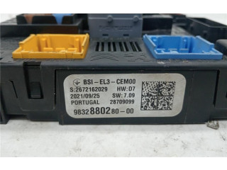 Блок предохранителей 983288028000, 0090012 Peugeot 2008 II