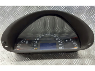 Přístrojová deska Mercedes-Benz C W203 A2035403047