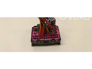 Pojistková skříňka 1537160722 Volkswagen Transporter - Caravelle T6 2016