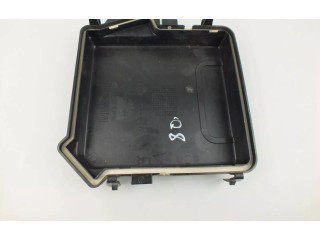 Pojistková skříňka 284B81518R Renault Zoe 2017