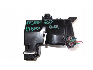 Блок предохранителей MR583210 Mitsubishi Pajero Pinin