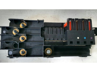 Pojistková skříňka 013948411 Mercedes-Benz ML W164 2005