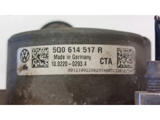 Блок АБС 5Q0907379S, 5Q0614517R Volkswagen Golf VII 2013-2019 года