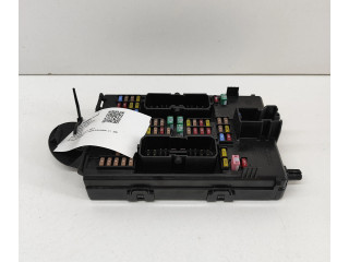 Блок предохранителей 31682732   Volvo S90, V90    