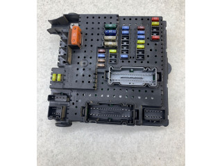 Блок предохранителей 30728522, 28017881   Volvo S60    
