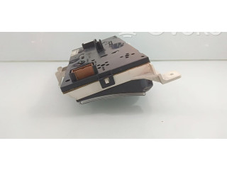 Přístrojová deska Nissan Almera Tino 2001 BU064