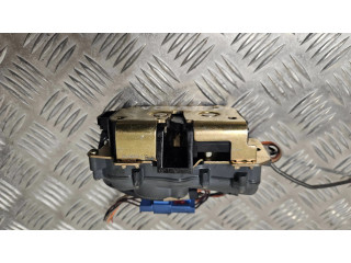 Zámek zadních dveří Chrysler Voyager 2006