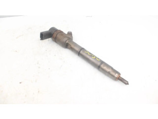 Форсунка 338002A400    KIA Ceed   