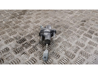 Главный цилиндр сцепления