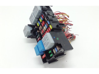 Блок предохранителей    Renault Clio IV    