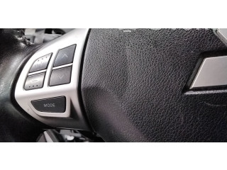 Подушка безопасности пассажира    Mitsubishi Colt