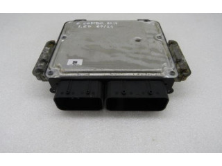 Блок управления двигателя 9825318180, 0281034189   Opel Combo E