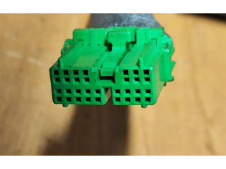 Зеркало электрическое Volvo V70 2000 - 2004 года