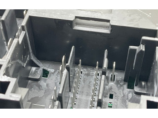 Блок комфорта 5Q0937084AE Skoda Octavia Mk3 (5E)