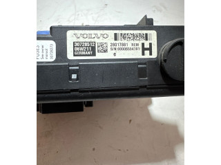 Pojistková skříňka 30728512, 28017881 Volvo XC90 2007