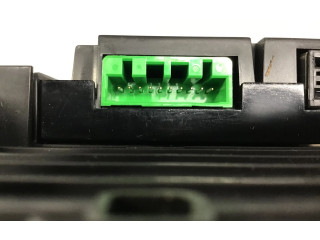 Блок управления климат-контролем    Volvo V70