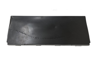 Подушка безопасности для колен 5G1880841C, 40372572232 Volkswagen e-Golf