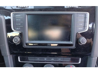 Дисплей       Volkswagen Golf VII