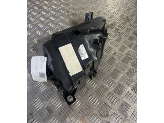 Блок предохранителей  31398000   Volvo XC90    