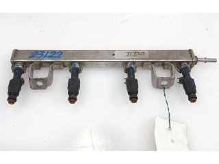 Топливная рампа 4M5G9D280DB   Volvo S40   для двигателя B4184S11