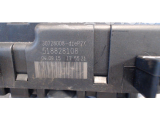 Блок предохранителей  30728008, 518828108   Volvo V70    