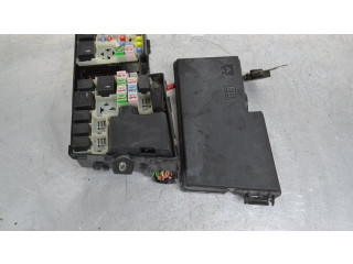   Pojistková skříňka    Volvo S40 2005