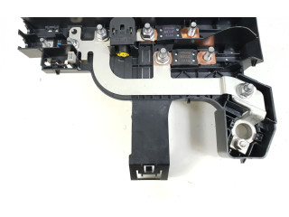 Блок предохранителей 31473767, 32200086 Volvo S60